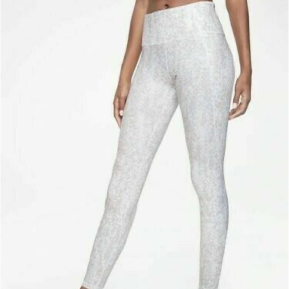 Athleta Salutation Stash Pocket Serpent Tight Leggings White sz S - Picture 1 of 10